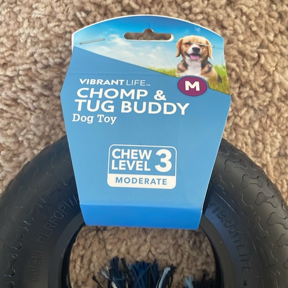 Big dog chew toy tire rope chomp and tug moderate chew level - Picture 2 of 3